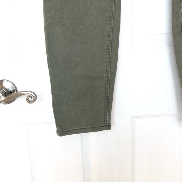 Jordache high-waist jeans, army green, size 8 - Picture 3 of 7